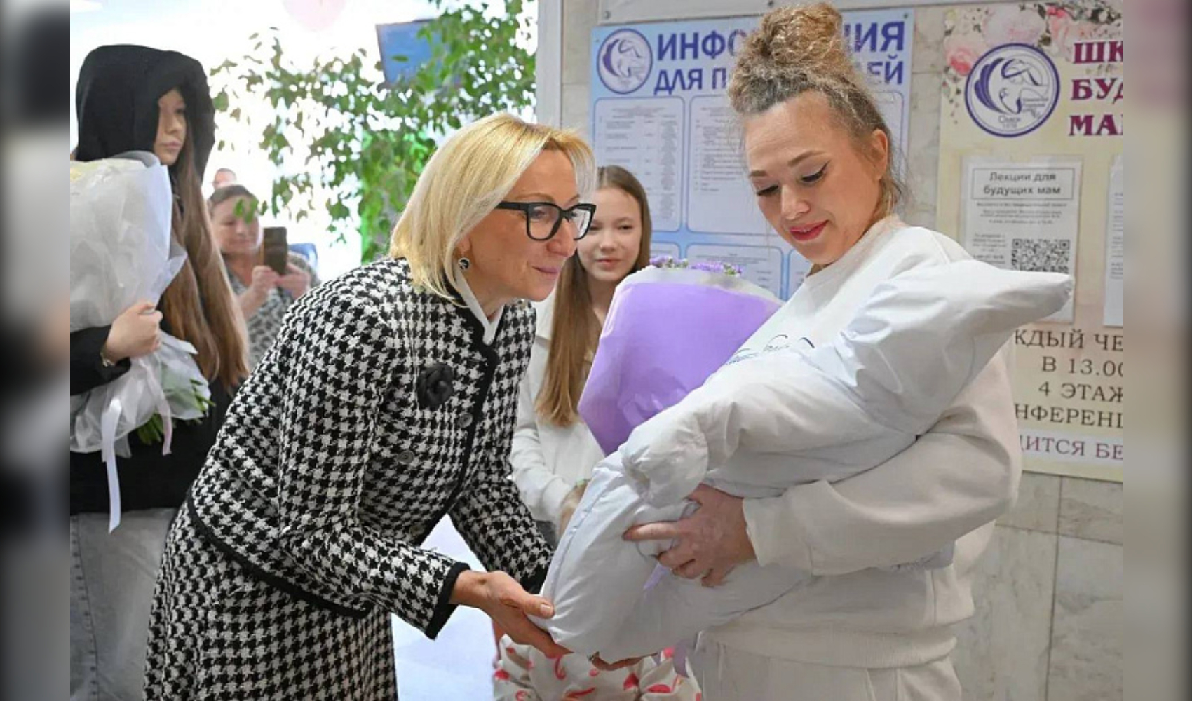«Демографический десант», кризисная линия для будущих мам и другие просемейные проекты омских союзниц «Демографический десант», кризисная линия для будущих мам и другие просемейные проекты омских союзниц