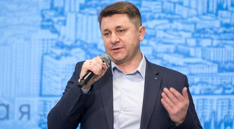 Российские женщины отметили мэра Белгорода Валентина Демидова