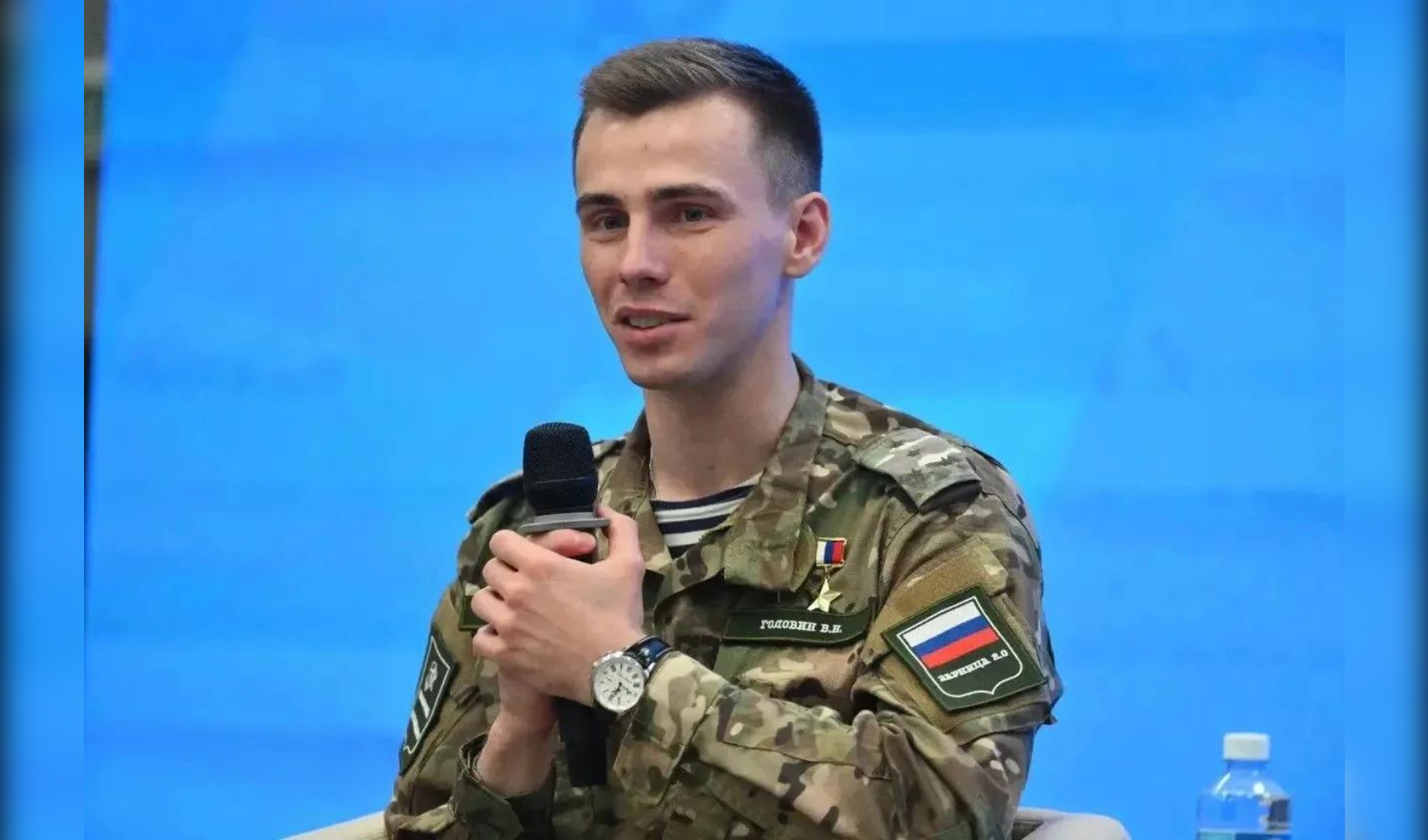 «Благодаря труду женщин на фронте и в тылу наша армия приближается к Победе»: Герой России Владислав Головин встретился с женским сообществом Оренбуржья