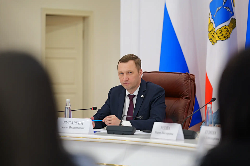 Губернатор: Тысячи женщин Саратовской области стали опорой для наших бойцов на передовой и их семей