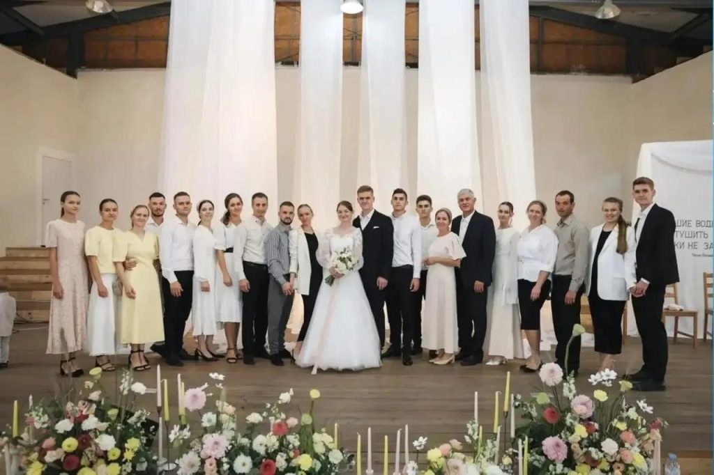 Две донские семьи удостоены ордена «Родительская слава»