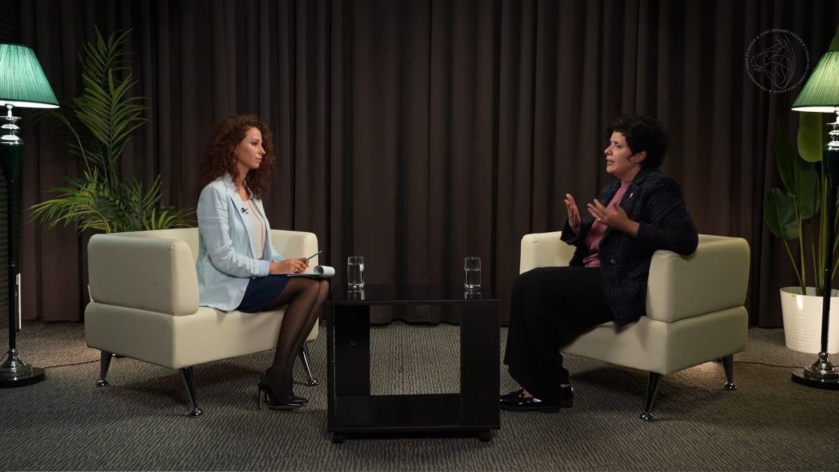 Женский вопрос. "Розовый октябрь"