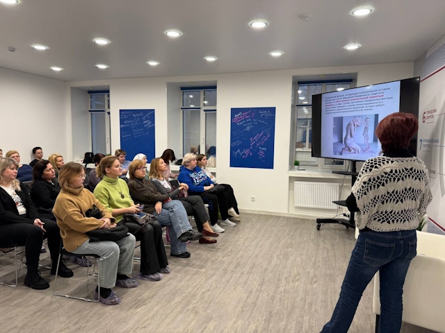 В Мурманской области врачей и соцработников учат поддерживать женщин в трудной жизненной ситуации