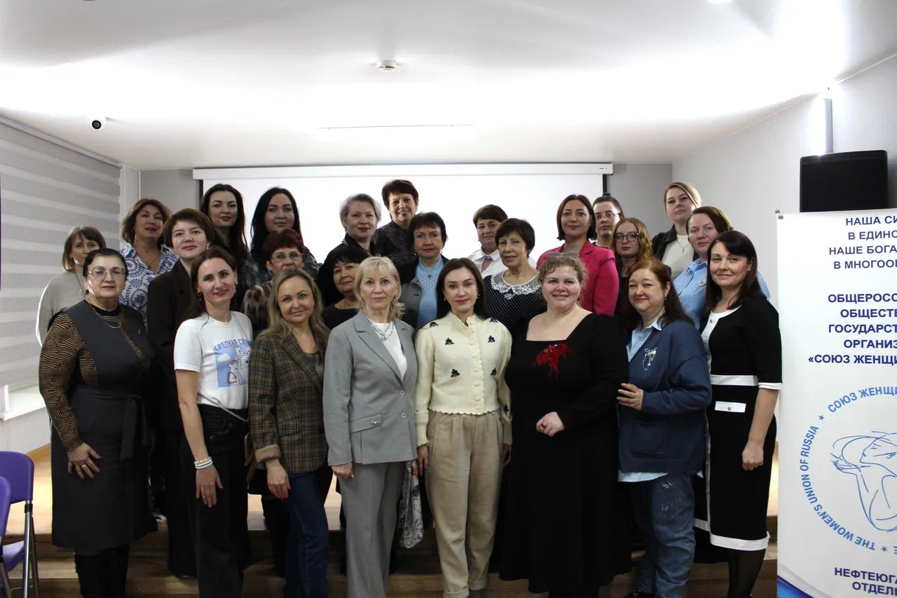 «Семейные гостиные» в Югре: как Союз женщин создает пространство для поддержки и традиций