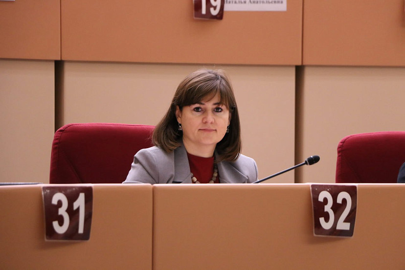 В радиоэфире стартовала программа о саратовских женщинах