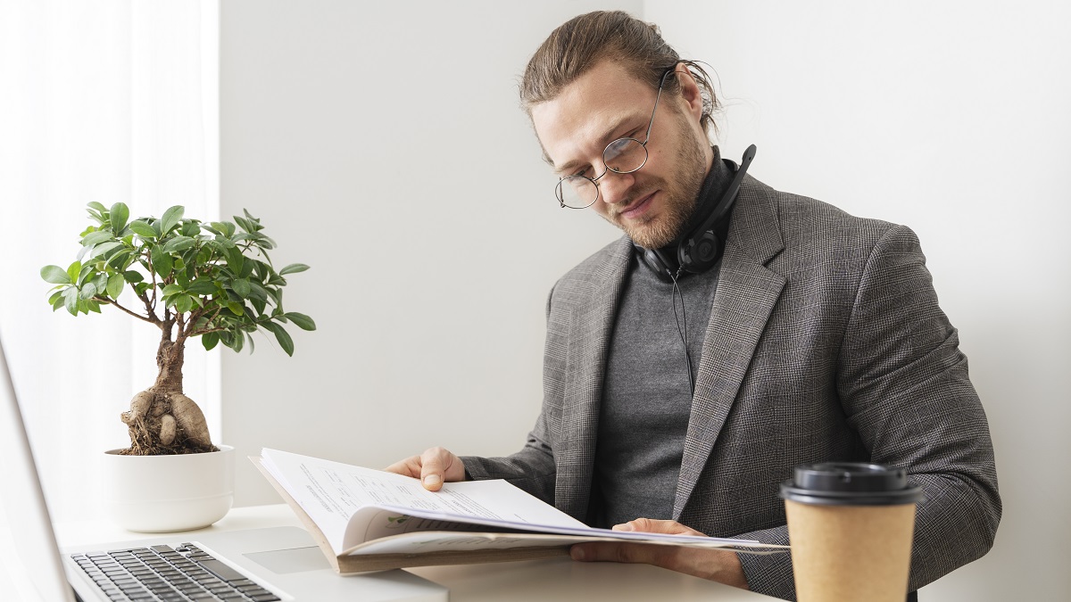 Главный редактор - капитан корабля в океане информации