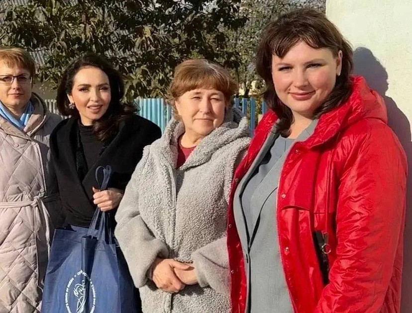 Жительница Саратовской области превратила дом в мастерскую для помощи фронту