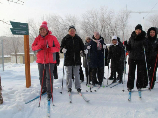 В Ленинском районе прошла лыжная прогулка по новой экотропе