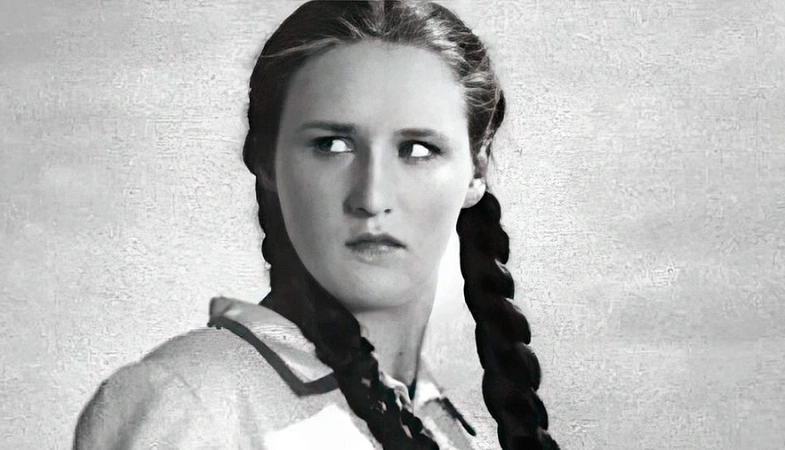 А она хотела играть Аксинью