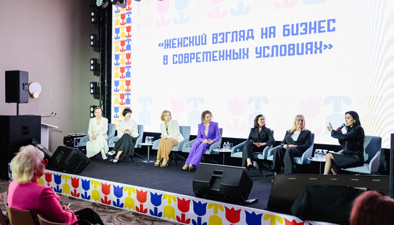 В Ростове прошел II региональный женский форум «Женщины Дона - душа региона»